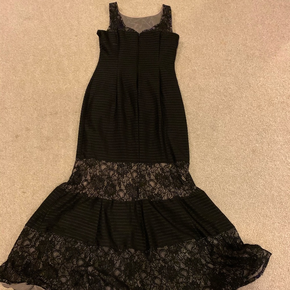 Macy’s Mermaid-Fit Black Lace Ball Gown